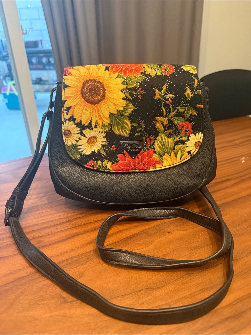 Sunflower crossbody